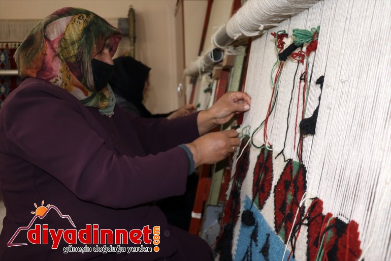 el motiflerini Anadolu kilimlere nuru kadınlar işliyor emeği Ağrılı göz 5