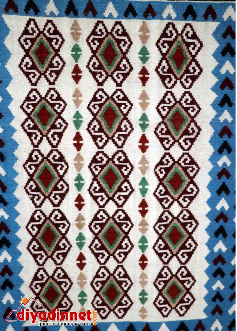 nuru kadınlar Anadolu el emeği kilimlere işliyor göz Ağrılı motiflerini 9