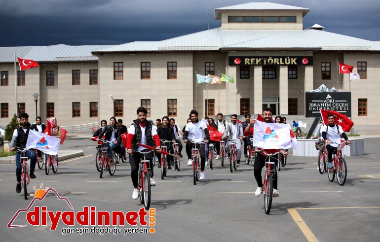 AİÇÜ Rektörü Prof. Dr. KARABULUT Sporcu Öğrencilerle Bir Araya Geldi 2