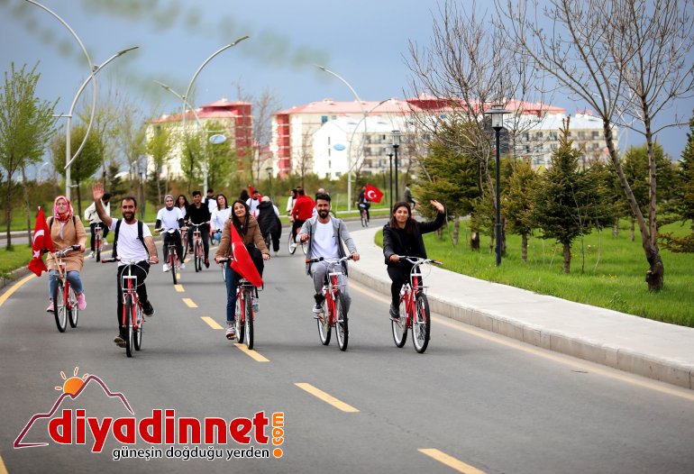 AİÇÜ Rektörü Prof. Dr. KARABULUT Sporcu Öğrencilerle Bir Araya Geldi 3