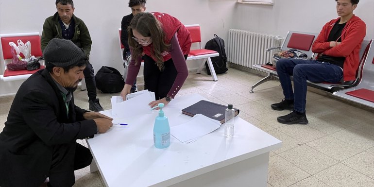 Ardahan'da 5 düzensiz göçmen yakalandı