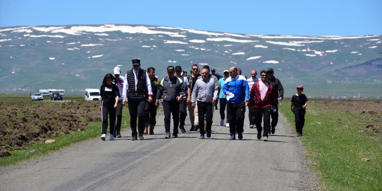 Ardahan'da "Ekranı kapat, dünyaya koş" etkinliği gerçekleştirildi