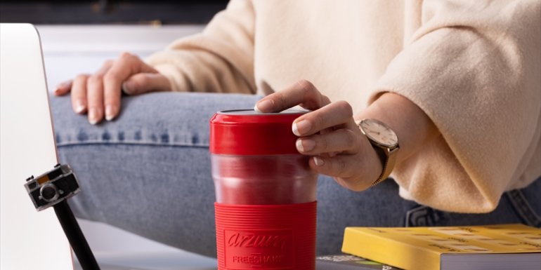 Arzum Freeshake şarjlı kişisel blender ile pratik tatil mümkün1