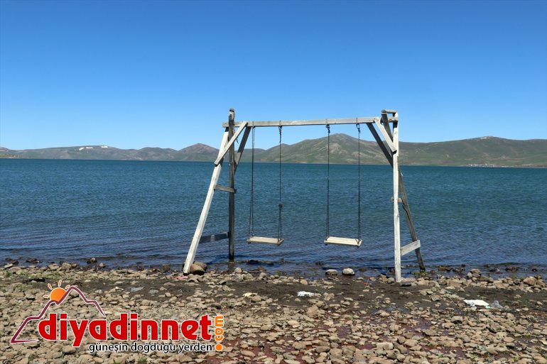 kar doldu Gölü Balık sularıyla 17