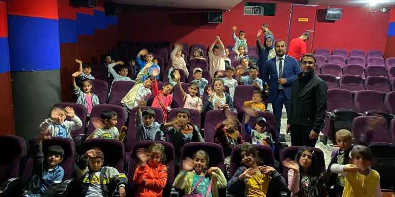 Bingöl'de ilkokul öğrencileri için sinema etkinliği