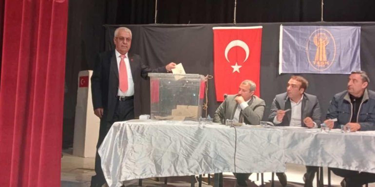 Bitlis Esnaf ve Sanatkarlar Odaları Birliği Başkanı Canevi 1 oy farkla seçimi kazandı