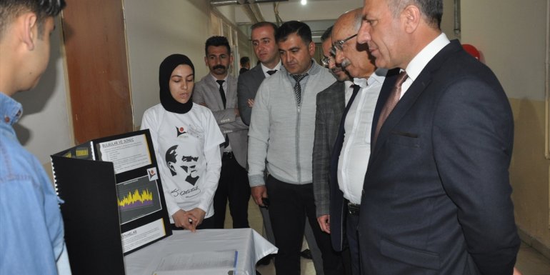 Bulanık "4006 TÜBİTAK Bilim Fuarı" düzenlendi