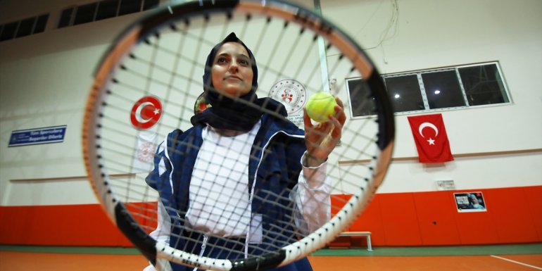 Darende'de tenis kursu düzenlendi