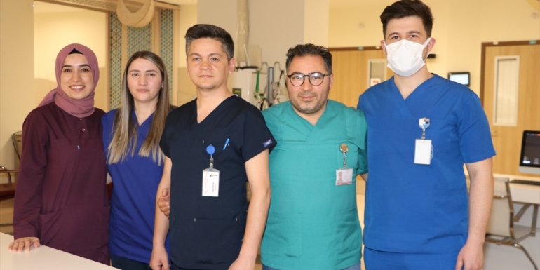 Hemşireler Kovid-19 vakalarının azalmasıyla rahat nefes aldı