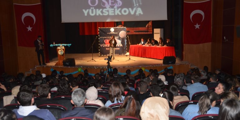 Esendere'de "O Ses Yüksekova" yarışması düzenlendi