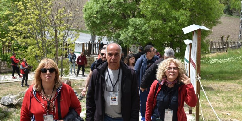 Karavanlı turistler Arslantepe Höyüğü'nü gezdi