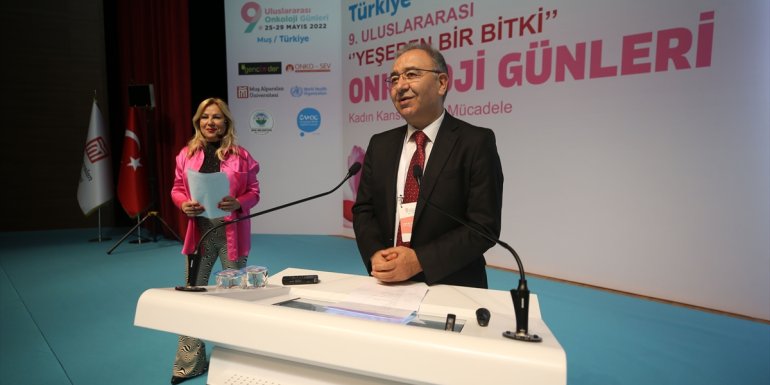 Muş'ta "9. Uluslararası Yeşeren Bir Bitki Onkoloji Günleri" bitti