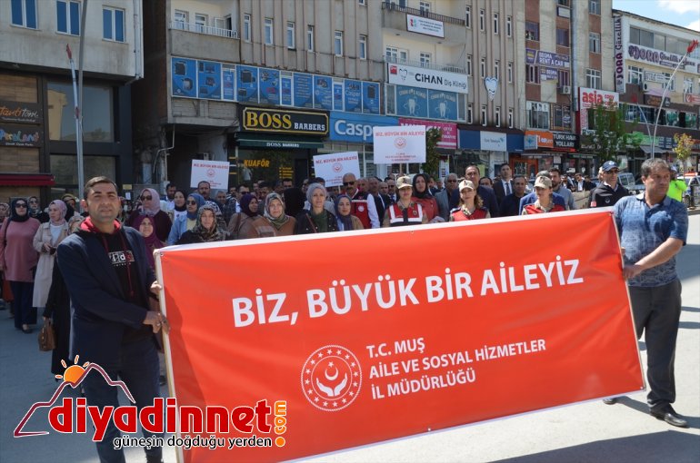 Aile kapsamında farkındalık Haftası yapıldı yürüyüşü Muş