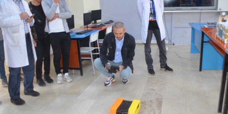 Muşlu öğrenciler tasarladıkları "Rekabot V2" robotu ile TEKNOFEST'e katılacak