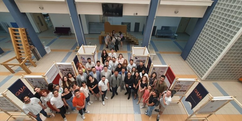 QUA Granite, İç Mimarlık Bölümü mezunları ve öğrencileriyle buluştu