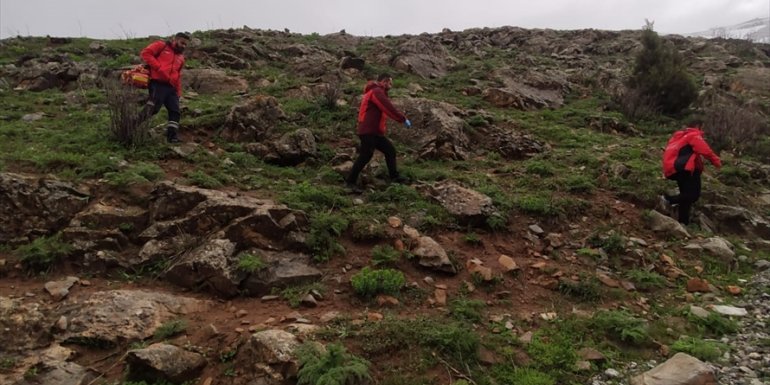 Van'da aşırı yağış nedeniyle yaylada mahsur kalanlar kurtarıldı