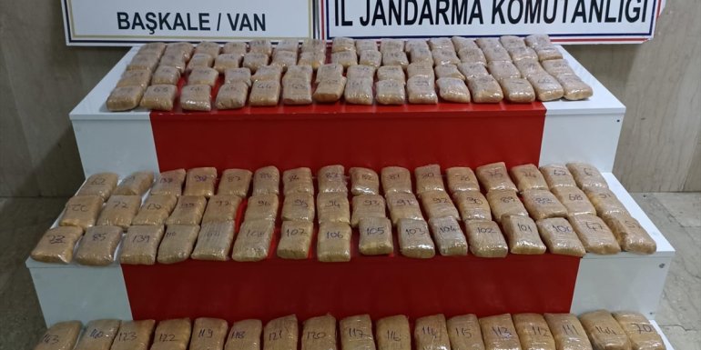 Van'da bir ayda 31 operasyonda 225 kilogram uyuşturucu ele geçirildi