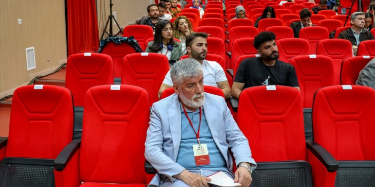 "Van'da Katliam, Yıkım, İşgal: Tehcire Giden Yol" sempozyumu sona erdi