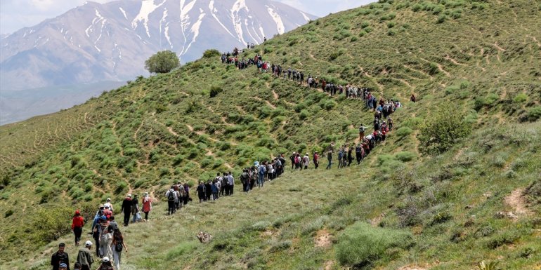 Van'da Yuvaköy Yaylası'na doğa yürüyüşü düzenlendi