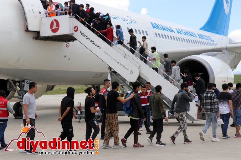 - uyruklu 499 AĞRI Afgan ülkelerine gönderildi düzensiz göçmen 2