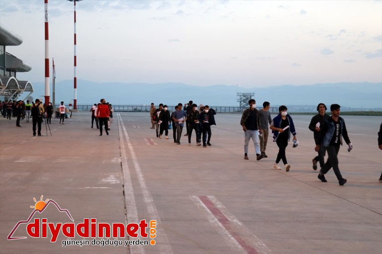 499 Afgan - AĞRI uyruklu ülkelerine gönderildi göçmen düzensiz 7