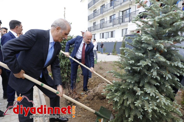 Ağrı İbrahim Çeçen Üniversitesi 2021-2022 akademik yılı mezuniyet töreni düzenlendi9
