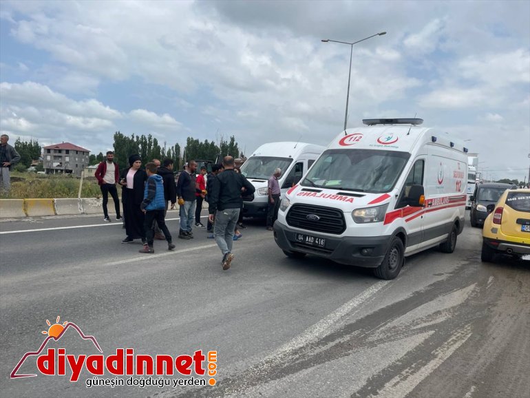 çarptığı Minibüsün - yaya yaralandı AĞRI 2