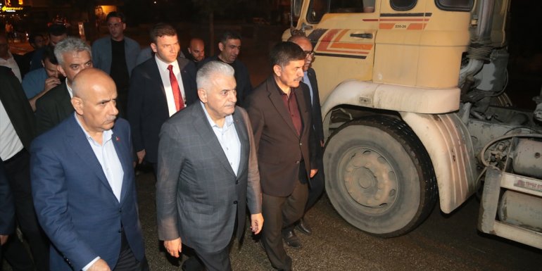 Bakan Kirişci ve AK Parti'li Yıldırım, Erzincan'daki sel bölgesinde incelemelerde bulundu