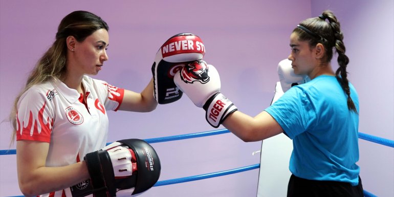 ELAZIĞ - Kick Boks Dünya Kupası ikincisi Deniz Şengür