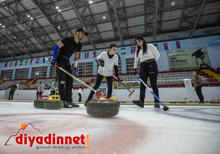 - ediyor ERZURUM Şampiyonası Karışıklar Türkiye devam Curlingde 19