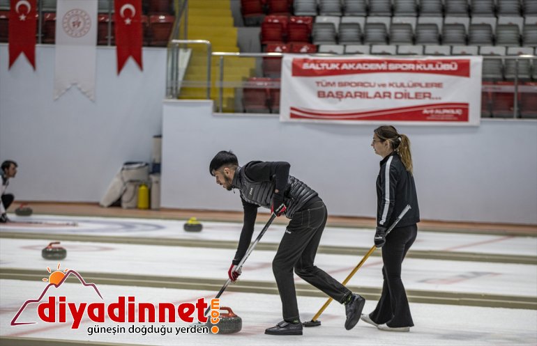 Karışıklar devam ediyor Şampiyonası Türkiye - ERZURUM Curlingde 3