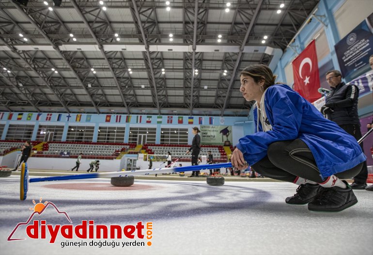 - devam ediyor Curlingde ERZURUM Karışıklar Türkiye Şampiyonası 4