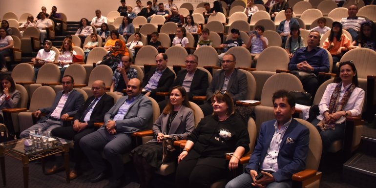 ERZURUM - İklim değişikliği ve çevre bilinci için atıkları sanata dönüştürdüler1