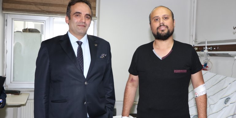 Karın ve bel yağlarından ameliyatla kurtulup atletik vücuda sahip oldu