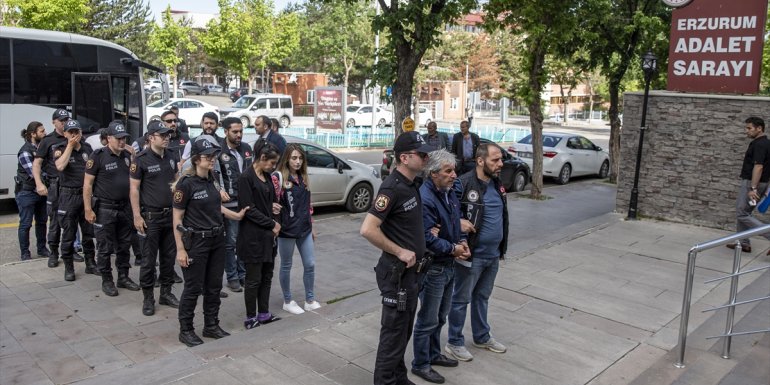 Erzurum'da uyuşturucu operasyonunda yakalanan 9 şüpheli adliyede