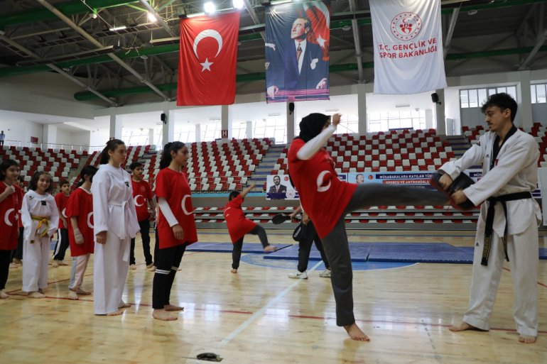 GSB SPOR OKULLARI VE GSB ENGELSİZ SPOR OKULLARI GÖRKEMLİ TÖRENLE AÇILDI8