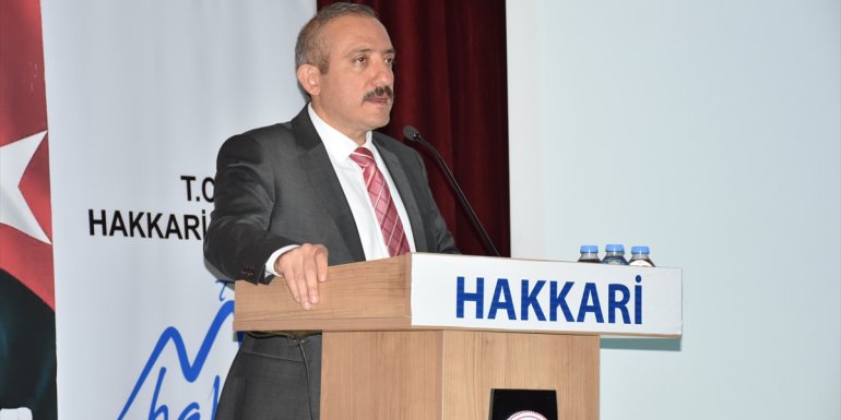 Hakkari Valisi Akbıyık, güvenlik korucuları toplantısında konuştu: