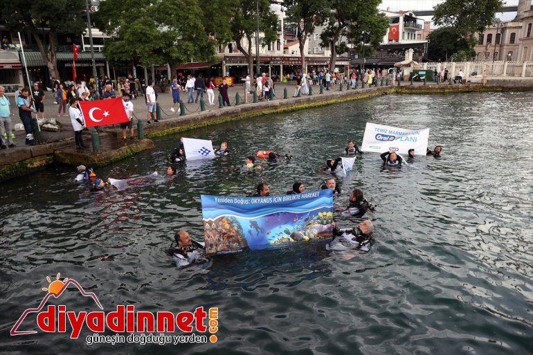 için İSTANBUL - Denizi geçti Oral-B harekete temiz Marmara 2