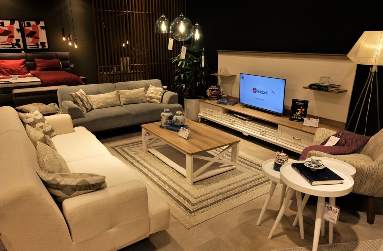 açılmaya devam dünyaya ediyor Kelebek Mobilya, yeni konseptiyle 11