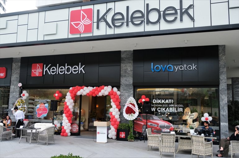 açılmaya Mobilya, ediyor dünyaya yeni devam Kelebek konseptiyle 3