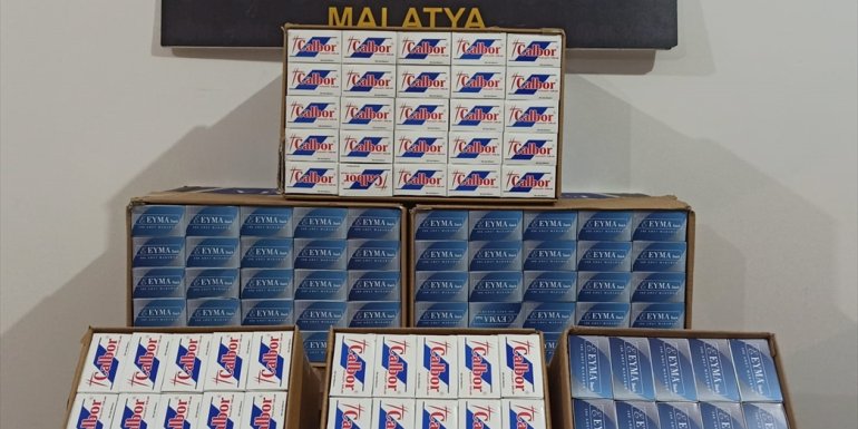 Malatya'da 1,1 ton kaçak tütün ile 60 bin makaron ele geçirildi