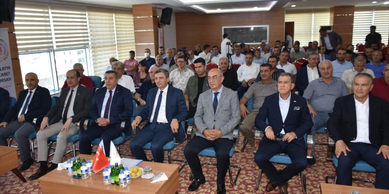 Malatya'da Kuru Kayısı İstişare toplantısı düzenlendi