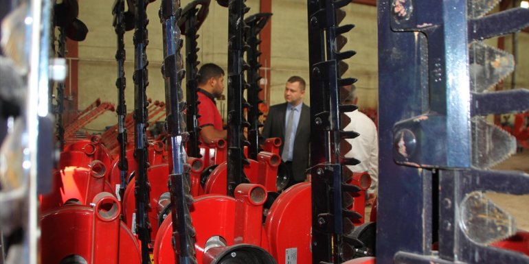 Malazgirt Kaymakamı Demirer, TARMİSS'i ziyaret etti