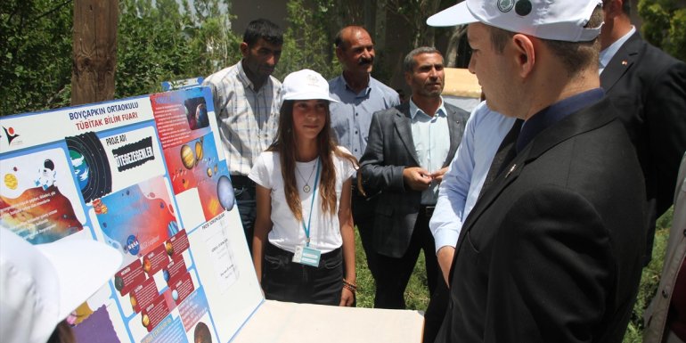 Malazgirt'te "TÜBİTAK 4006 Bilim Fuarı"