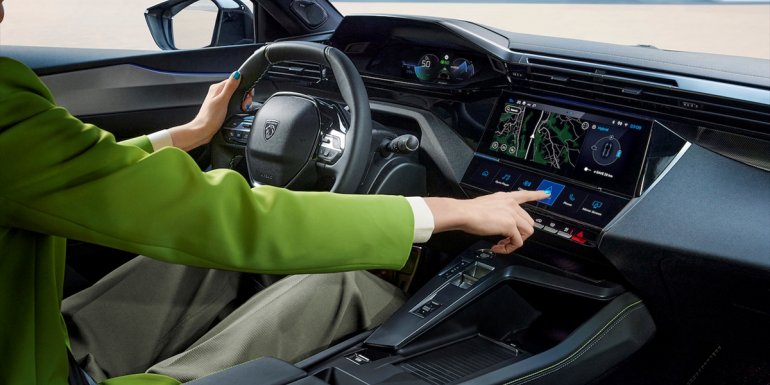 Peugeot'nun yeni modeli 408 tanıtıldı