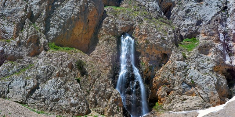 Doğa tutkunlarının Tunceli'deki gezi rotası: Kırkmerdiven Şelaleleri