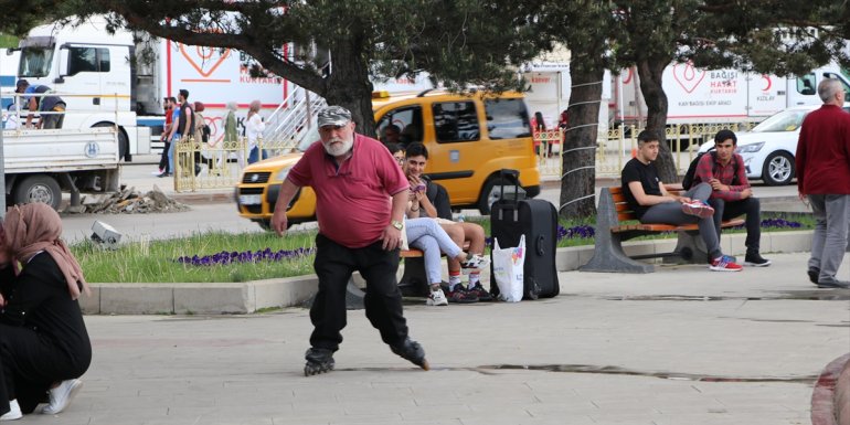 Ulaşım aracı kullanmayan 70 yaşındaki Eren İltir