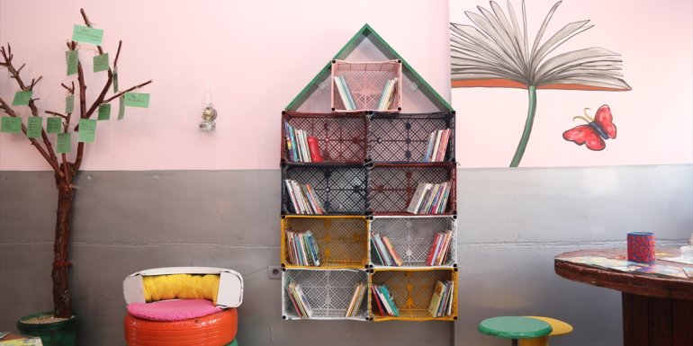 VAN - Atık malzemelerle Geri Dönüşüm Kütüphanesi oluşturdular1