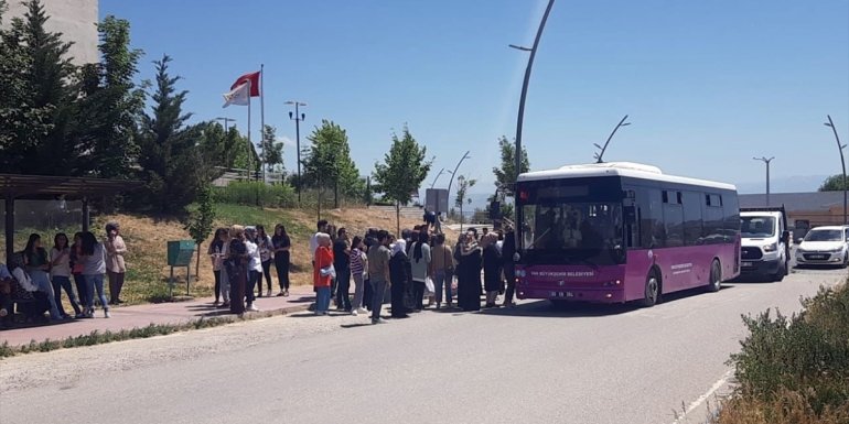 Van Büyükşehir Belediyesi YKS'ye giren öğrenciler için seferber oldu