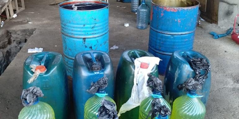 Van'da 710 litre kaçak akaryakıt ele geçirildi